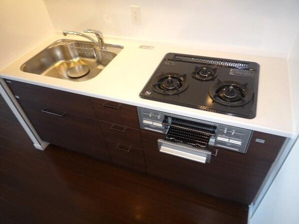 ラグゼガーデン松原の物件内観写真